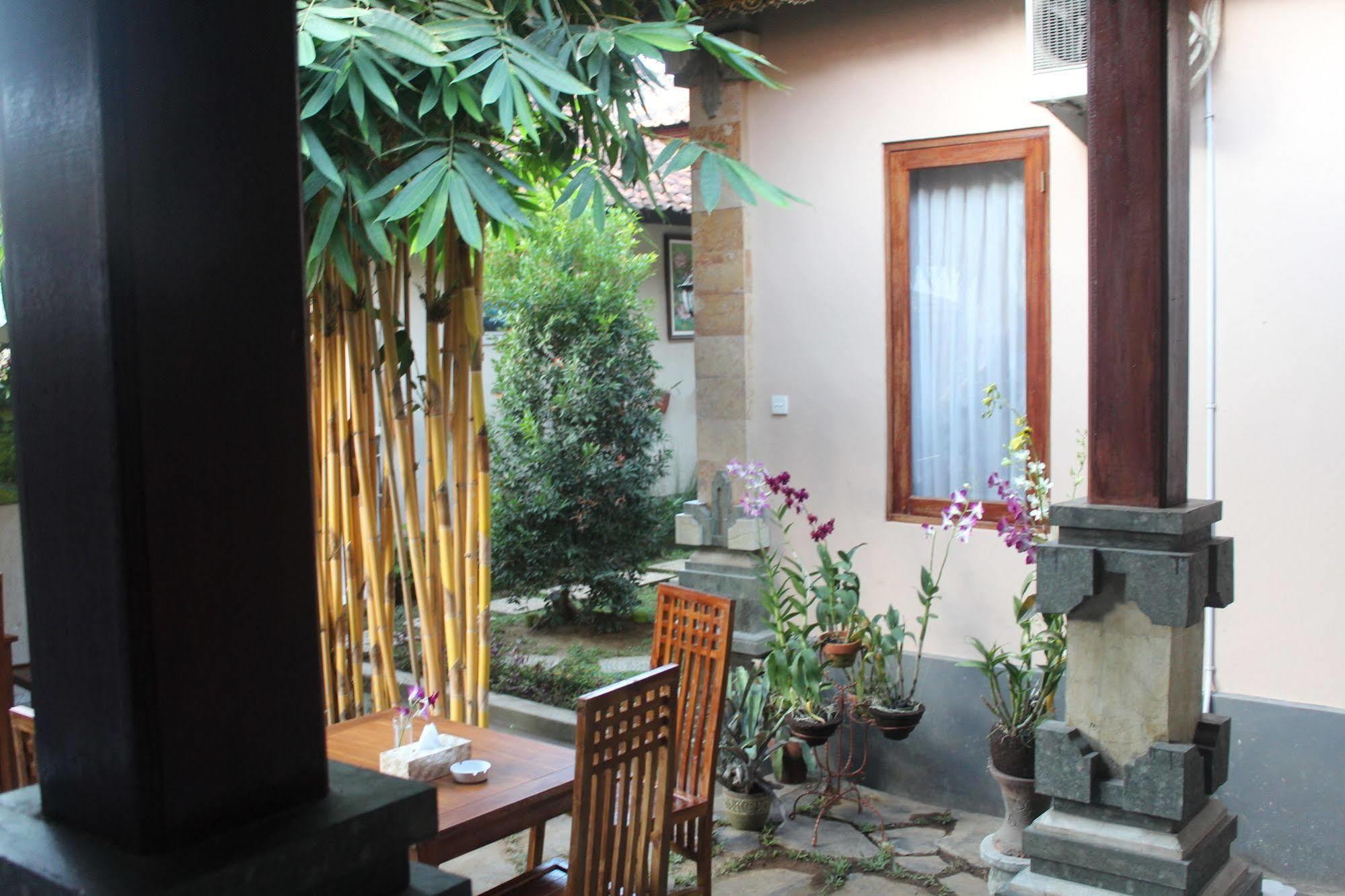 Uma Dewi Guest House Ubud  Ngoại thất bức ảnh