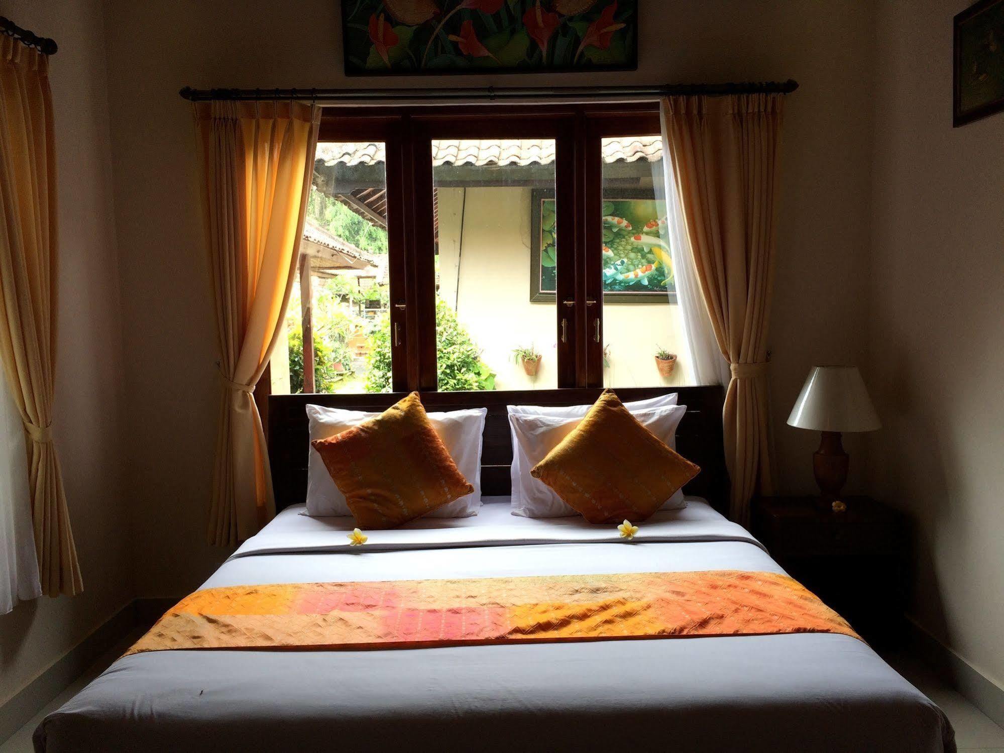 Uma Dewi Guest House Ubud  Ngoại thất bức ảnh